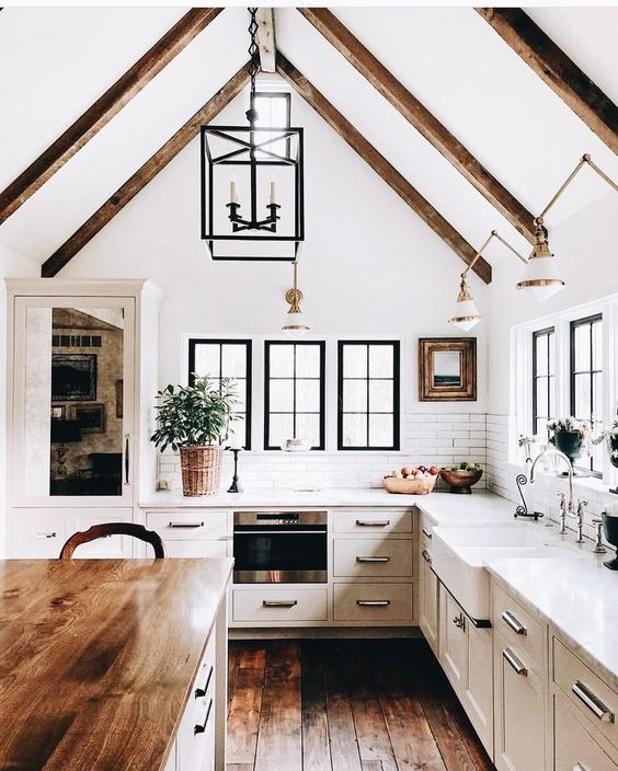 https://cristincooper.com/wp-content/uploads/2018/09/white-and-black-and-wooden-kitchen.jpg