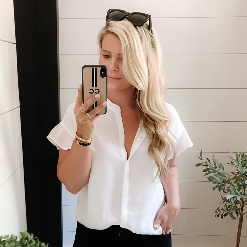 Daily Look: White Top with Black Jeans