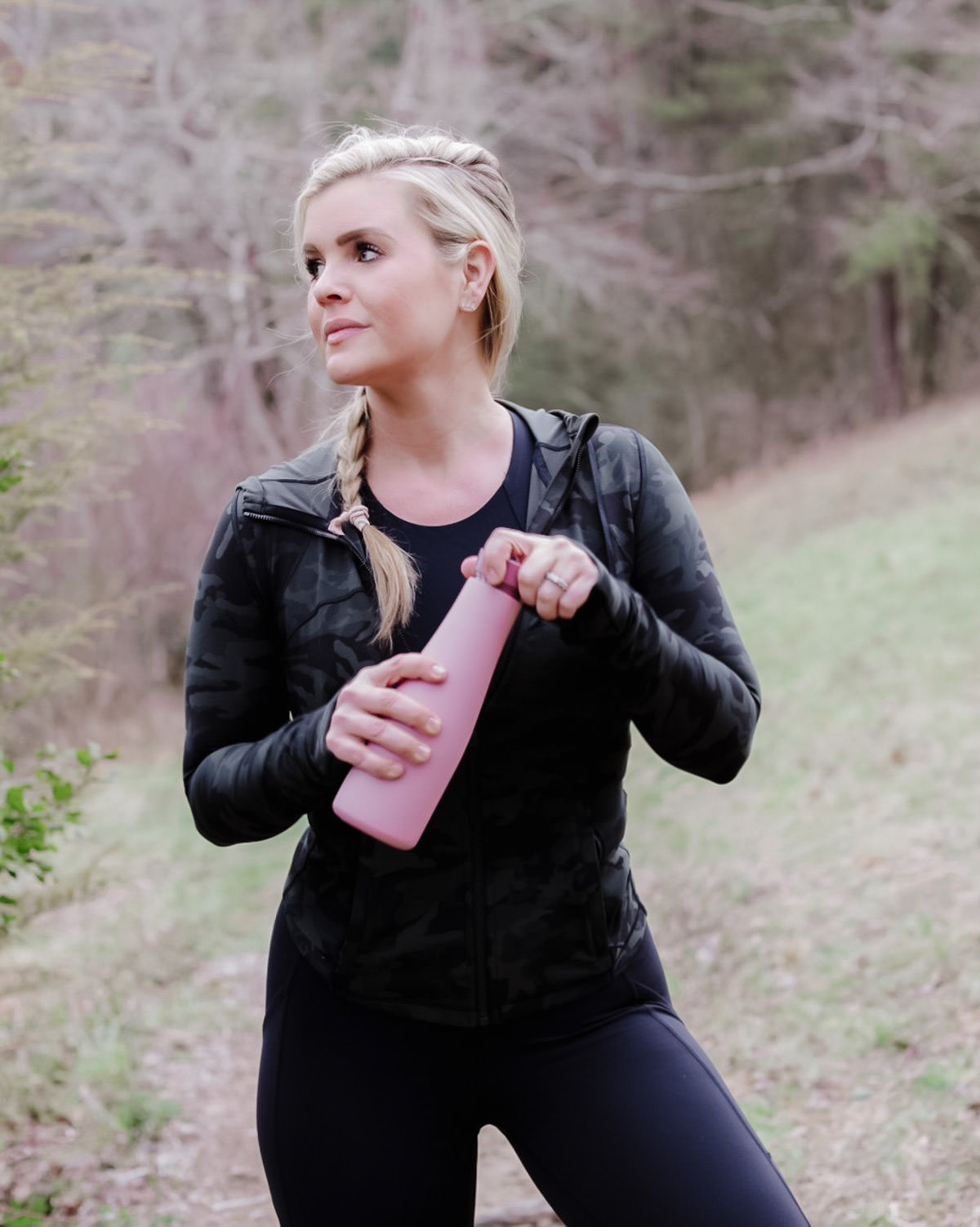 Lululemon workout gear water bottle