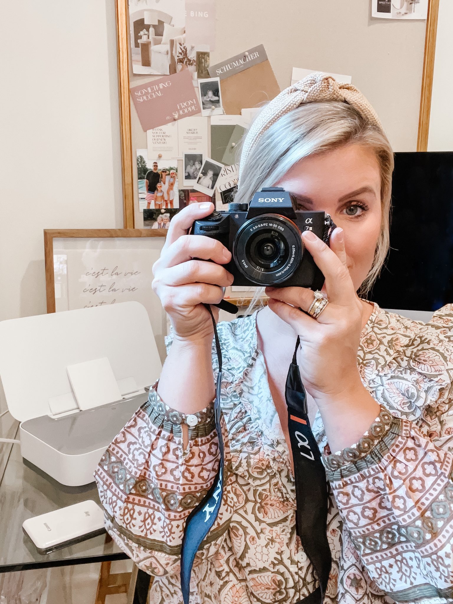 Cristin Cooper shares how to take, organize and print digital photos. 