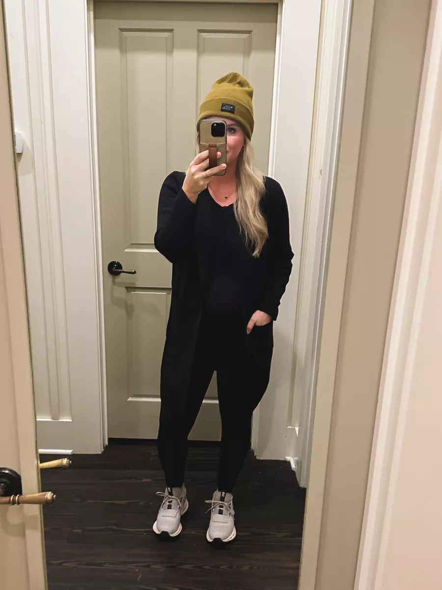 Maternity casual athleisure outfit