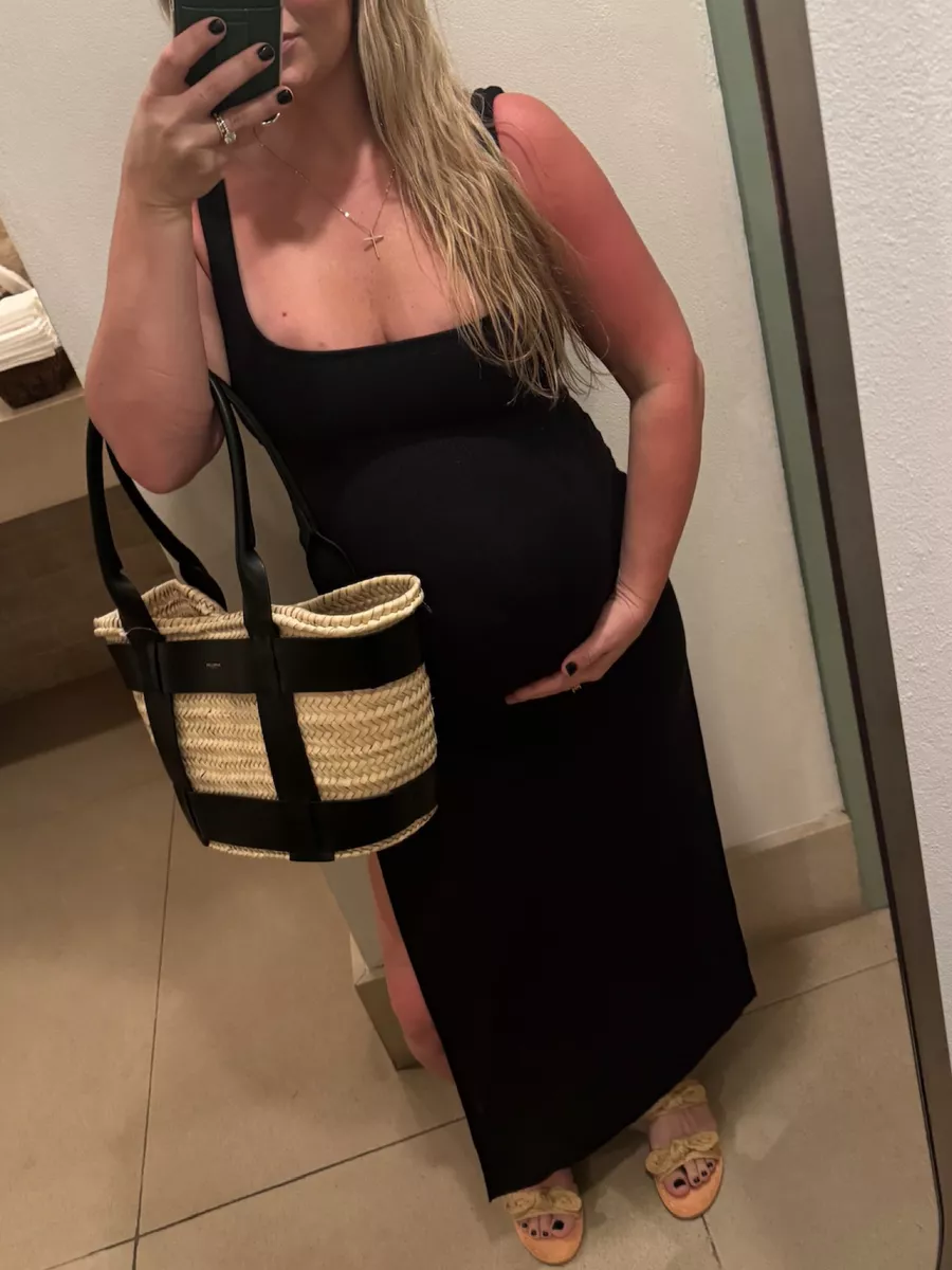Babymoon nighttime outfit
